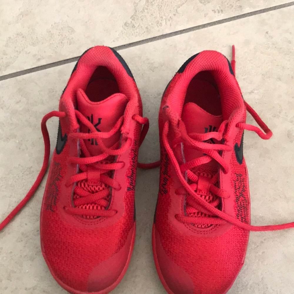 Kids Nike Kyrie Irving